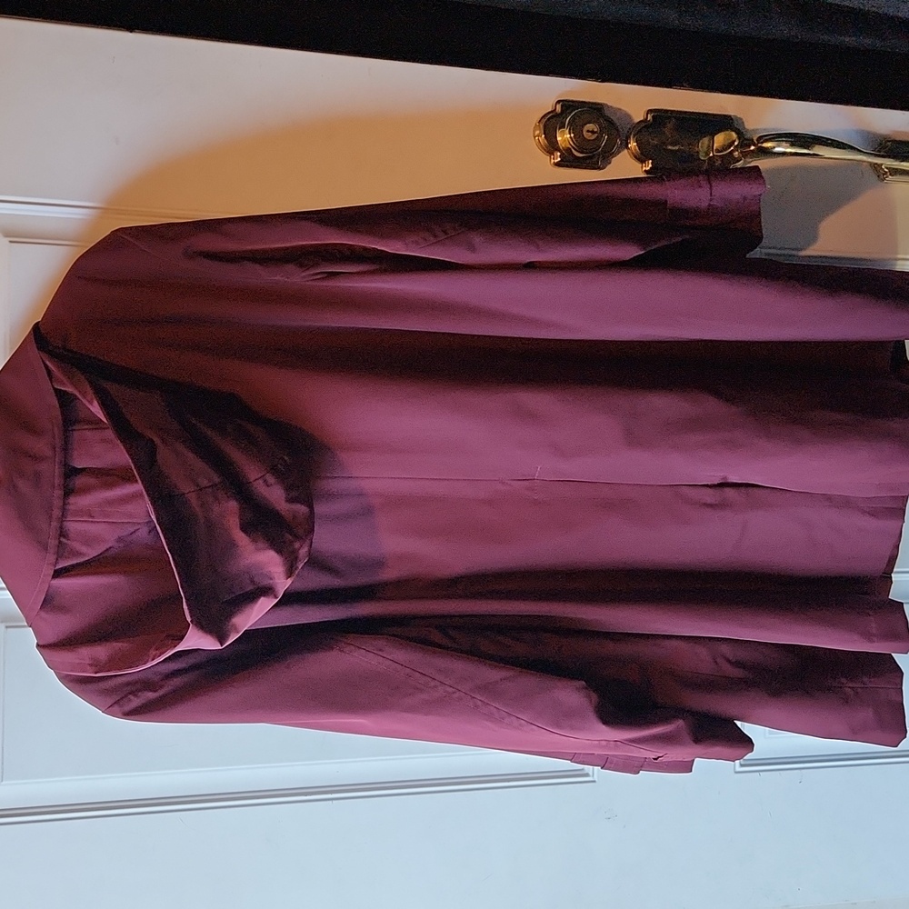 London Fog Women's Plus Sized Deep Burgundy Trench Coat Size 1X - Picture 6 of 8